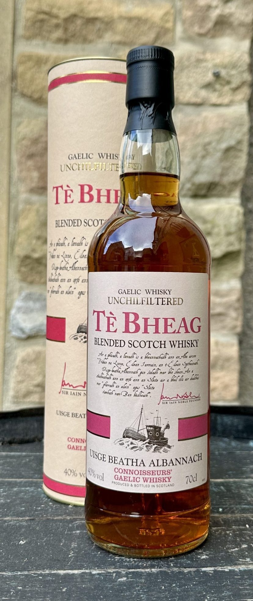 Tè Bheag Blended Scotch Whisky | The Wee Dram